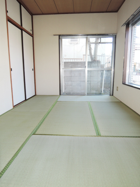 カーサ妙蓮寺１ リビング