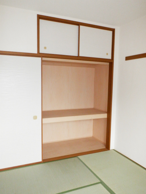 グラスィア新川崎 収納