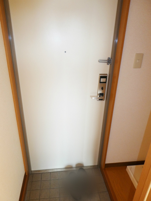 シャーウッド青井 玄関