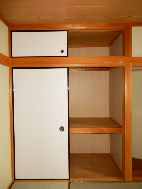 ドミール 収納
