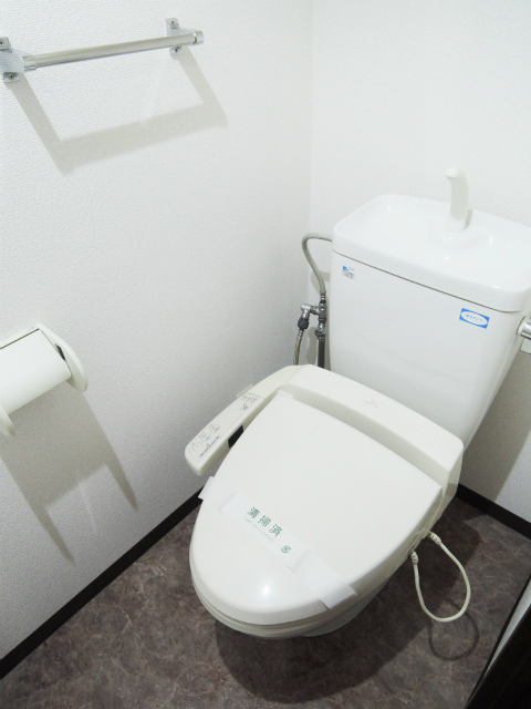 ＮＩＣＥアーバン東駒形 トイレ