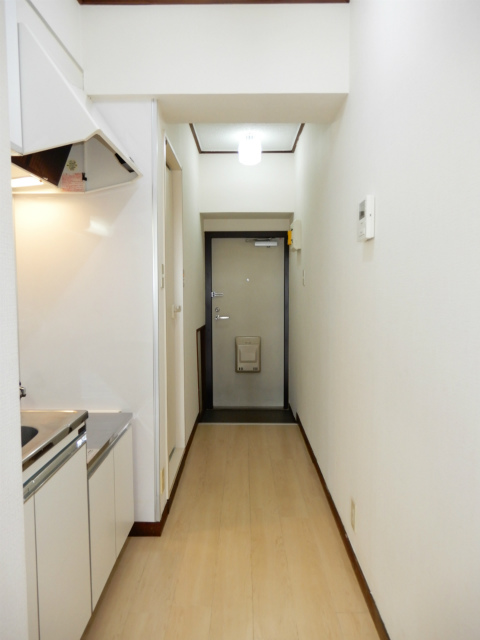 大森永谷マンション 玄関