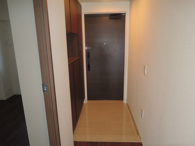オーベルグランディオ横浜鶴見コンフォートテラス 玄関