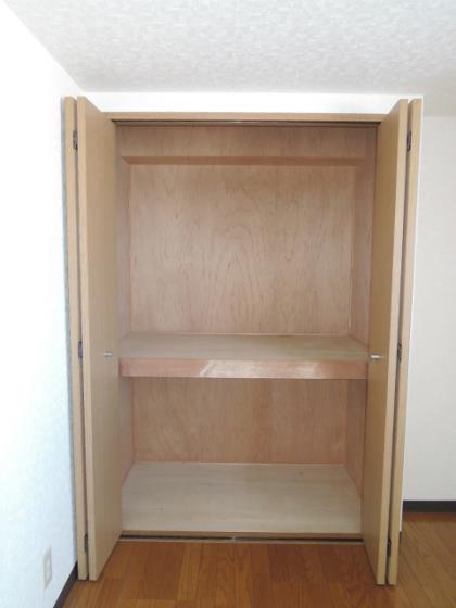 シャルム潮田 収納