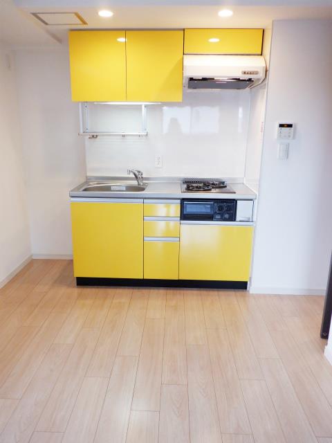 Ｐｅａｒｌ　Ｃｏｕｒｔ　Ｔｓｕｒｕｍｉ キッチン