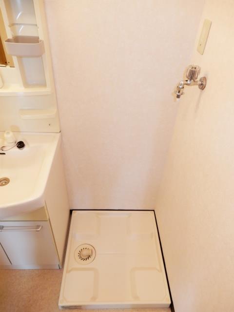 シャルム潮田 玄関
