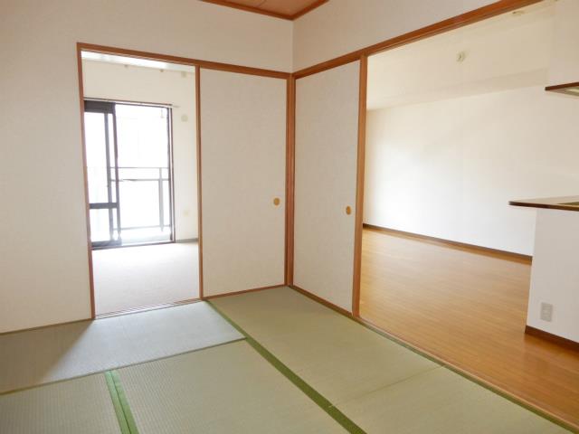 クリオ上星川壱番館 リビング