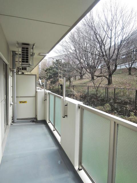 ガルファーサ新横浜 ベランダ